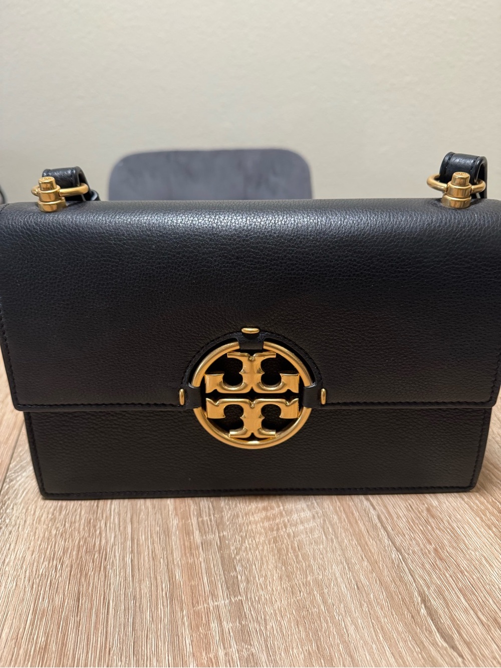 Tory Burch Black Leather Shoulder Bag with Gold Logo